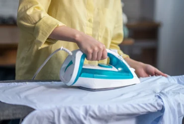 Cómo limpiar la plancha de la ropa